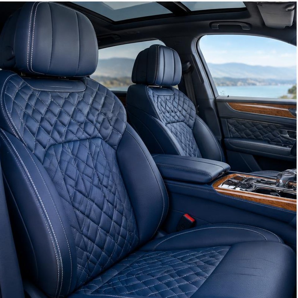Bentayga interior detail