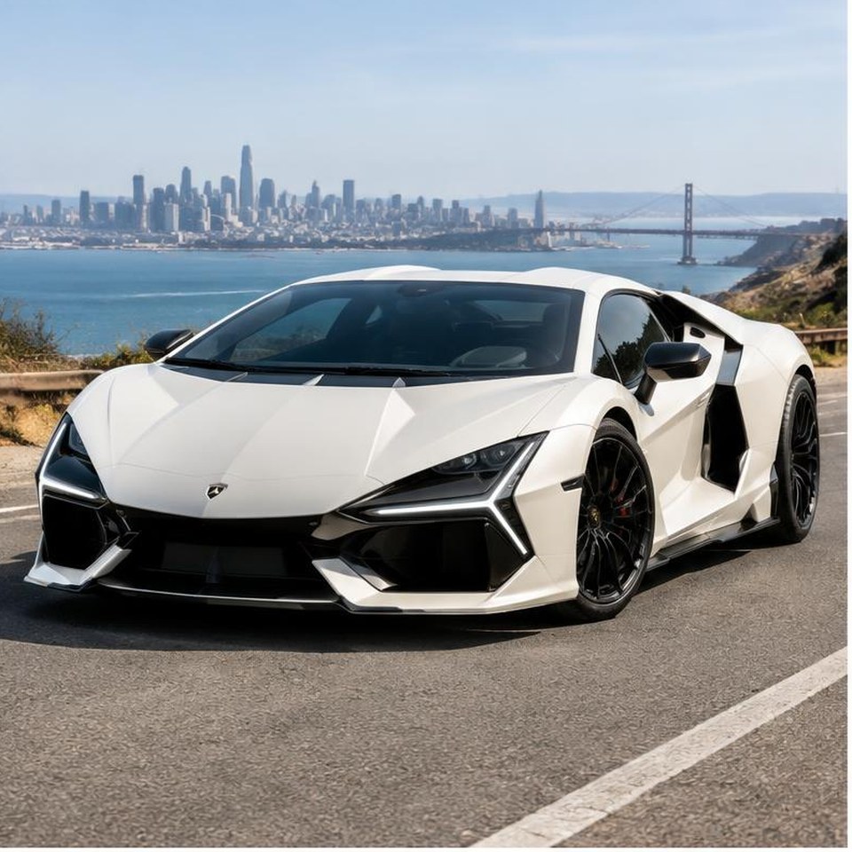 2025 Lamborghini Revuelto