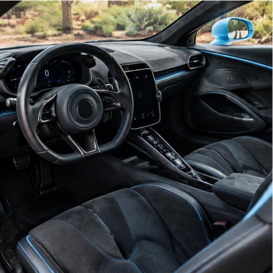 Artura interior detail
